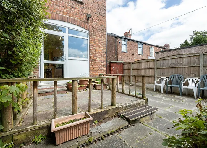 Guestready - Enchanting Life In Gorse Hill